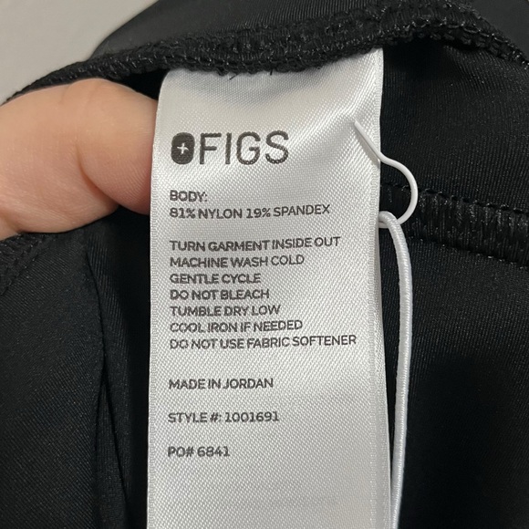 Figs Salina FORMx High Waisted Relaxed Wide Leg Scrub Pant Black Large Regular - Picture 13 of 13